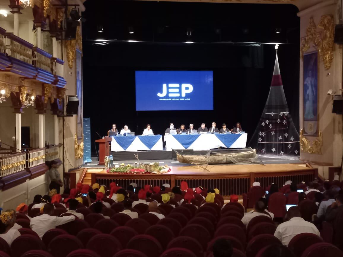 El Teatro Adolfo Mejía de Cartagena es el escenario donde se cumple la audiencia de medias cautelares del Canal del Dique. Credito: Antonio Canchila W RADIO