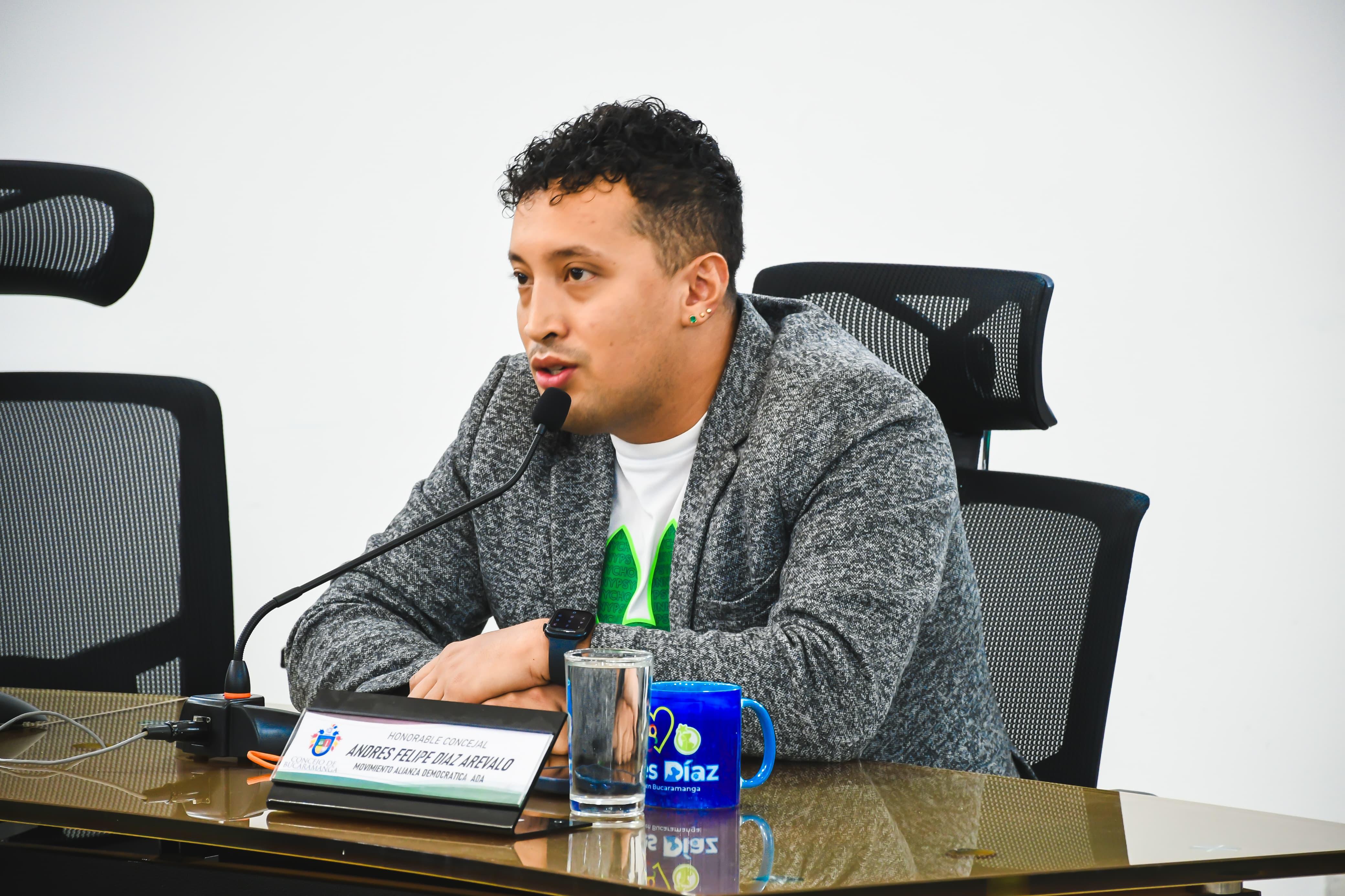 Concejal de Bucaramanga denuncia amenazas en su contra por trabajo con la comunidad LGBTIQ. Foto: Concejo de Bucaramanga.