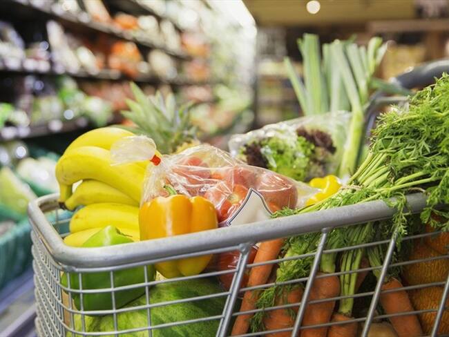 La Superintendencia de Sociedades confirmó que sometió a control a la cadena de supermercado Surtifruver. Foto: Getty Images