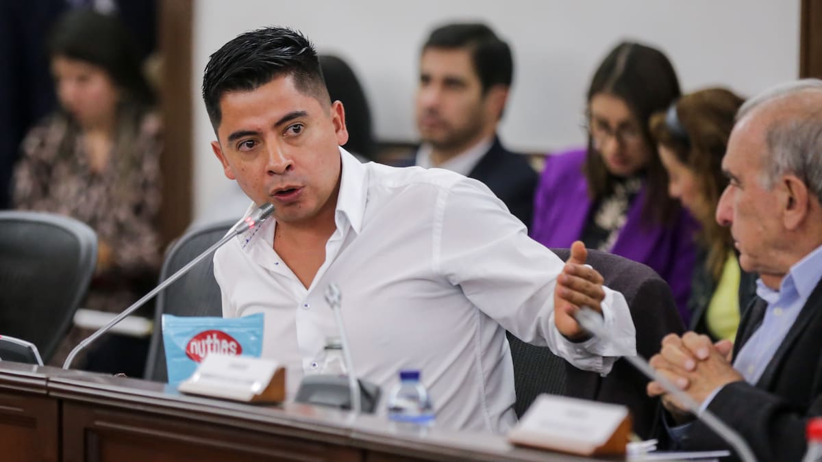 Gobierno salió en tablas; en Senado lo tiene difícil: Ariel Ávila por posesión de Congreso