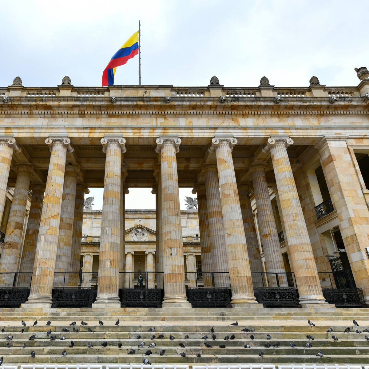 Se aplazó la discusión de transfuguismo y se enredan los votos en Senado