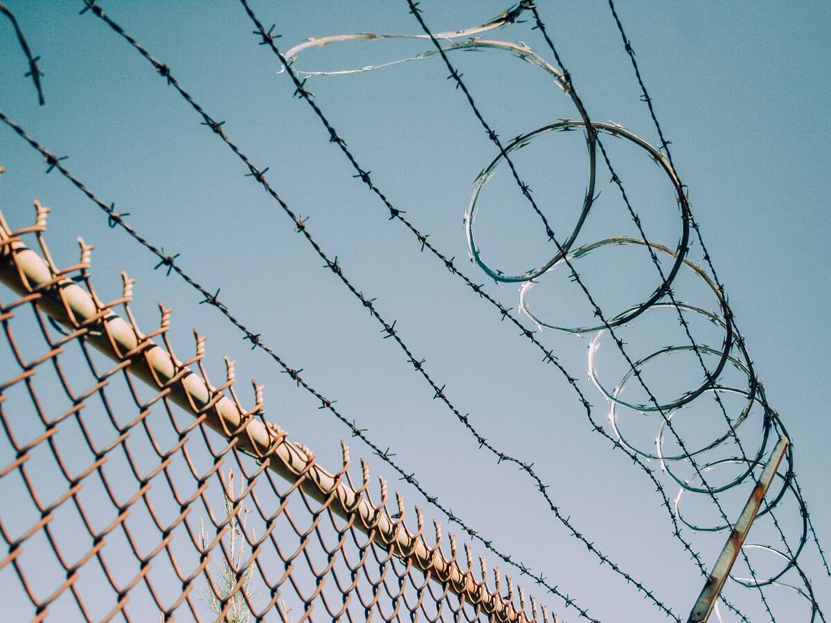 Informe reveló casos de abuso sexual en cárceles federales de Estados Unidos