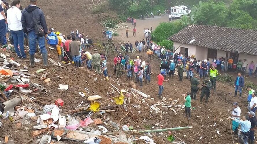 El derrumbe en Rosas ha dejado cerca de 30 personas fallecidas. Foto: Colprensa