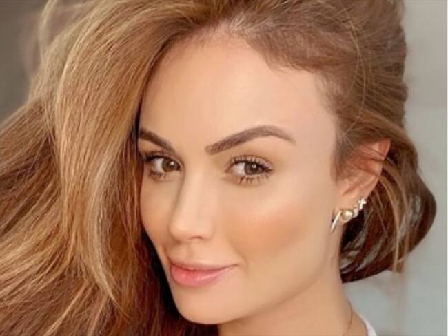 Sara Uribe derrochó sensualidad con foto sin camiseta. Foto: Instagram: @sara_uribe