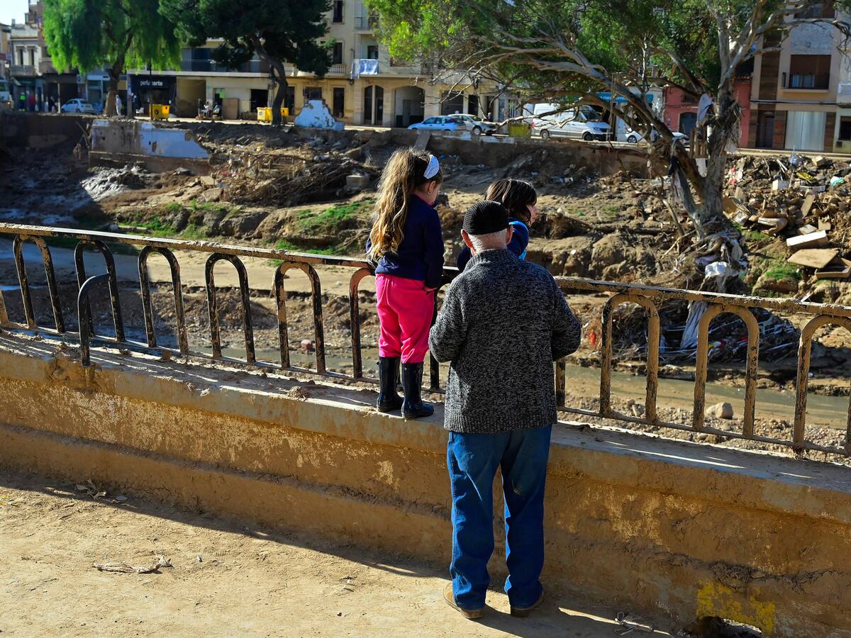 Un mes después, la vida normal sigue lejos para los afectados por inundaciones en España