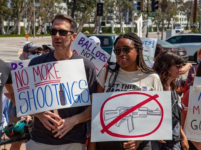 Protestas en contra del porte de armas de fuego. (Photo by: Citizen of the Planet/UCG/Universal Images Group via Getty Images)