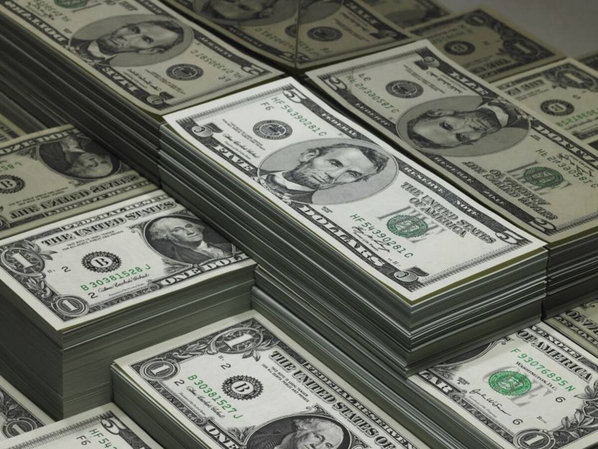 Dólar sigue imparable y mañana será la tercera TRM más alta; Minhacienda responde