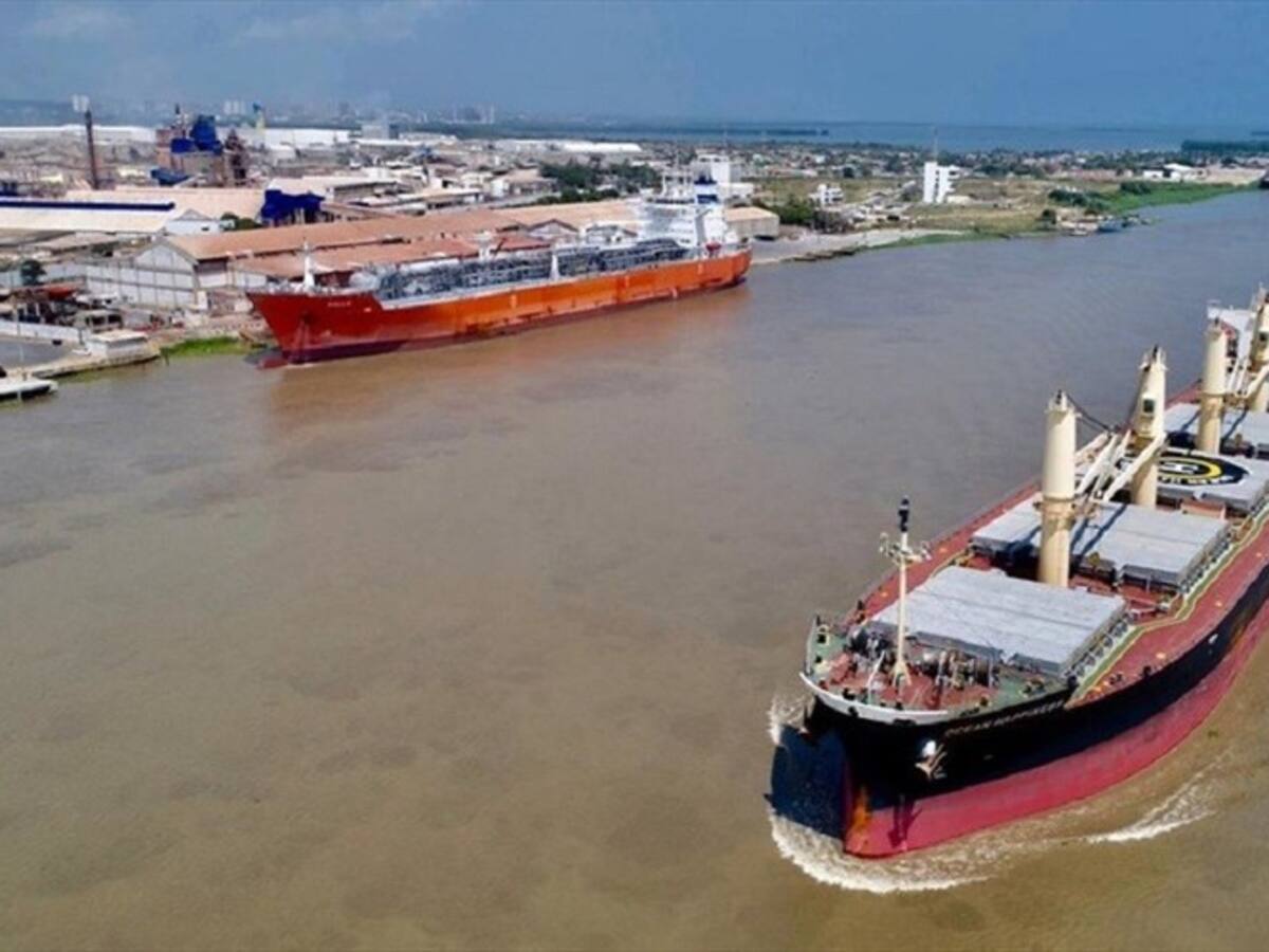 Llegó la draga que atenderá la complicada situación en el puerto de Barranquilla