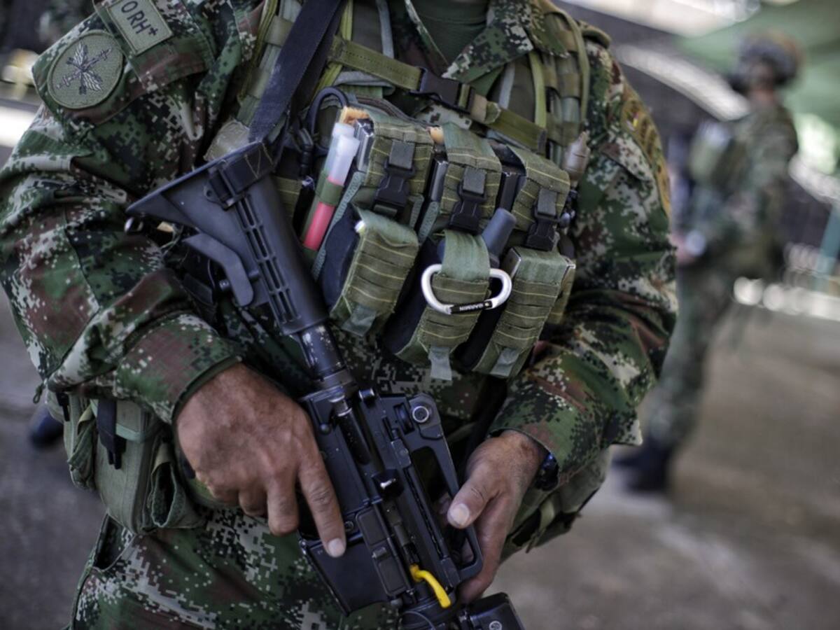 A la cárcel 10 militares implicados en el asesinato de un campesino en el Cauca