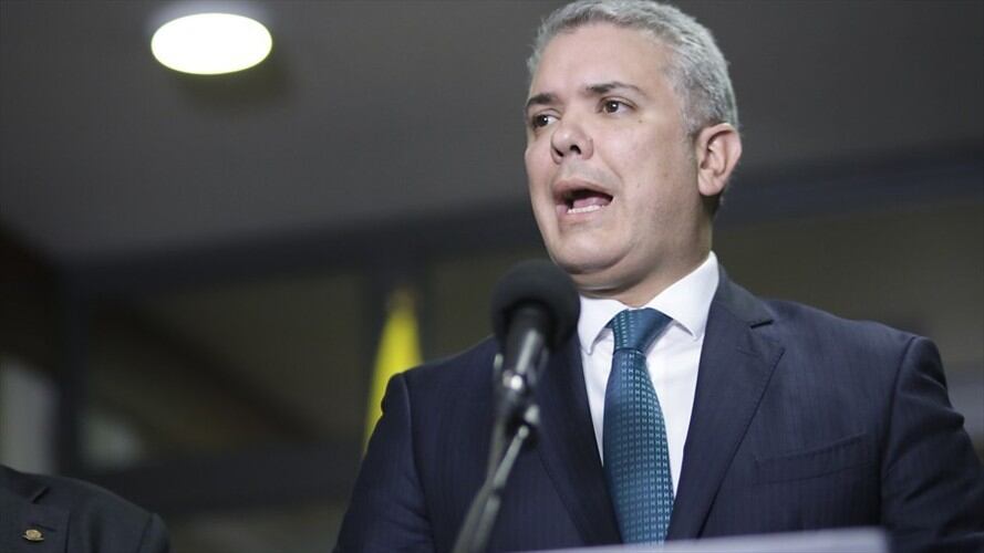 Presidente encabezó ascenso de cadetes asesinados en atentado del ELN. Foto: Colprensa