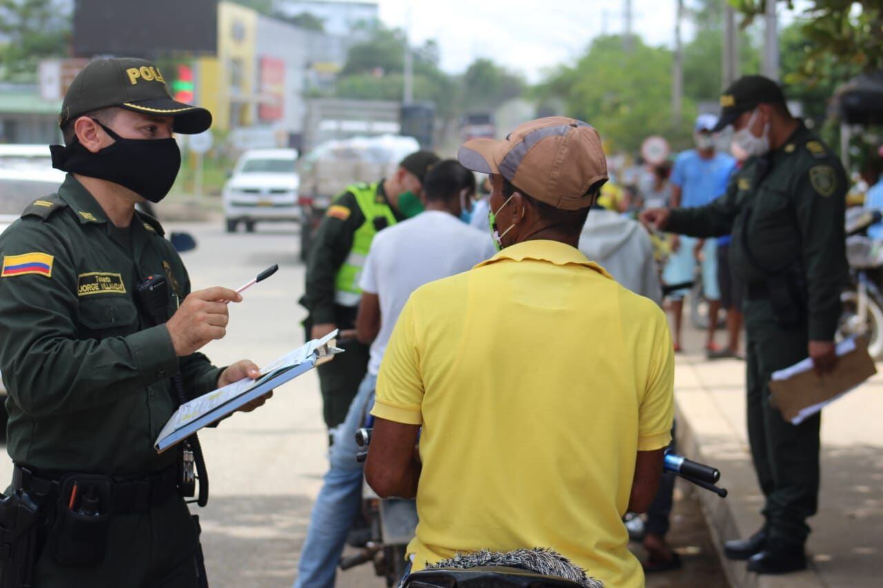 Estas son las restricciones para este 21 de diciembre en Montería. Foto: Policía - referencia.