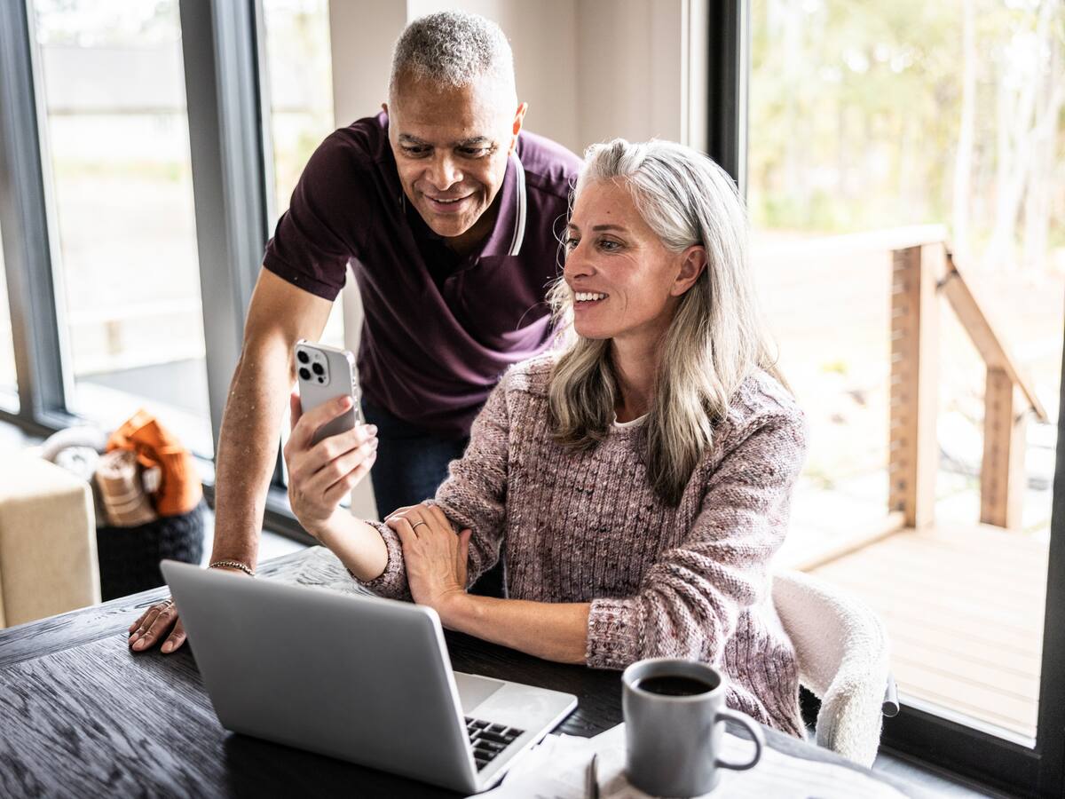 “Nuestros padres son el spoiler de lo que seremos”: Pedro Simón, escritor del libro ‘Los Siguientes’
