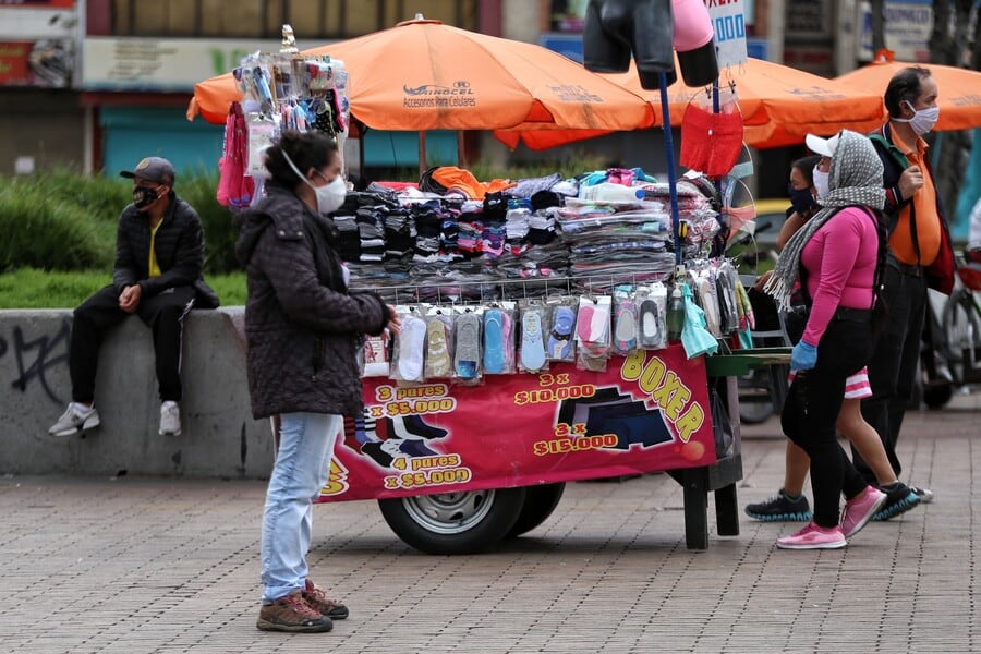 Imagen de referencia de vendedores ambulantes. Foto: Colprensa.