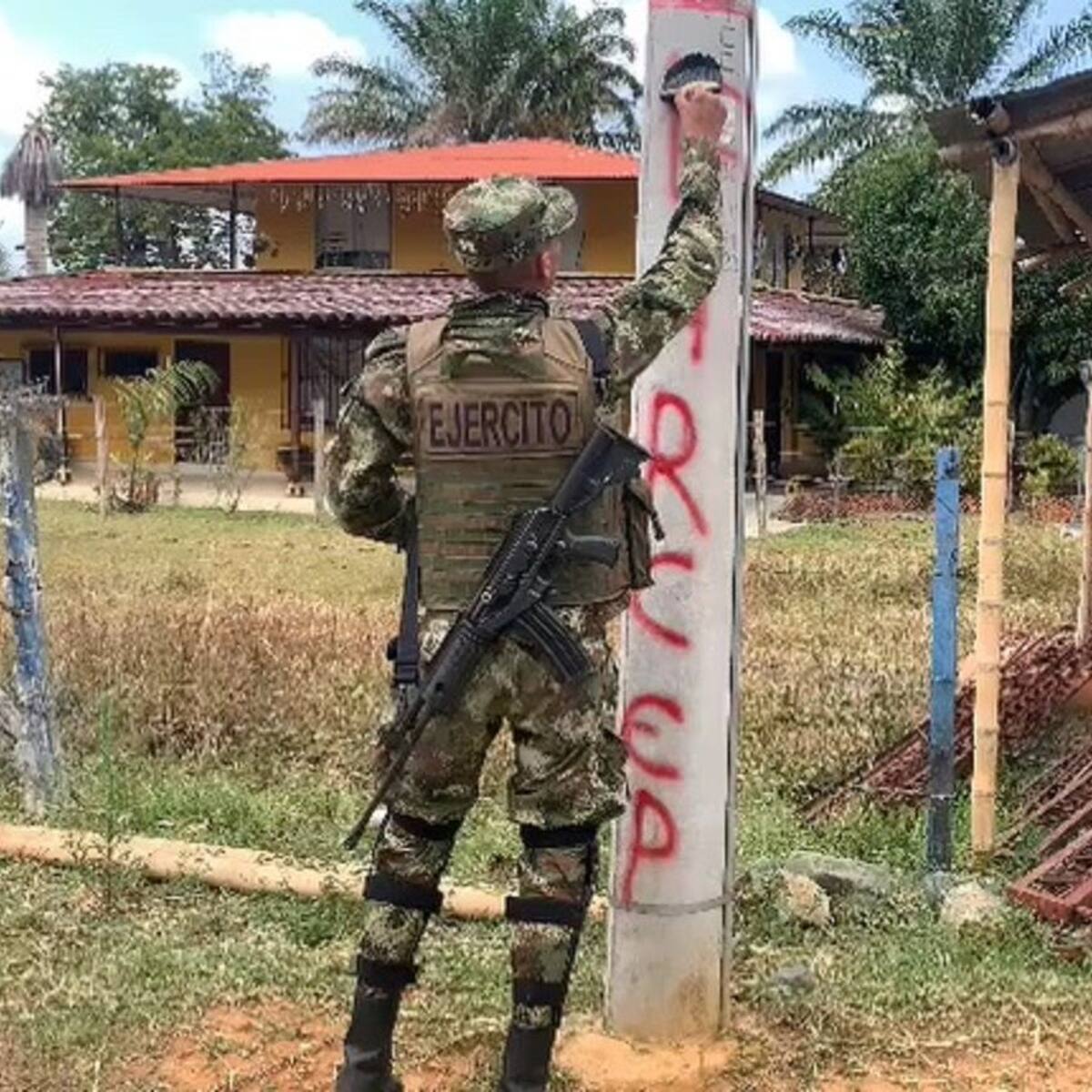 Grafitis atribuidos a disidencias de las Farc causan temor en Tuluá, Valle del Cauca