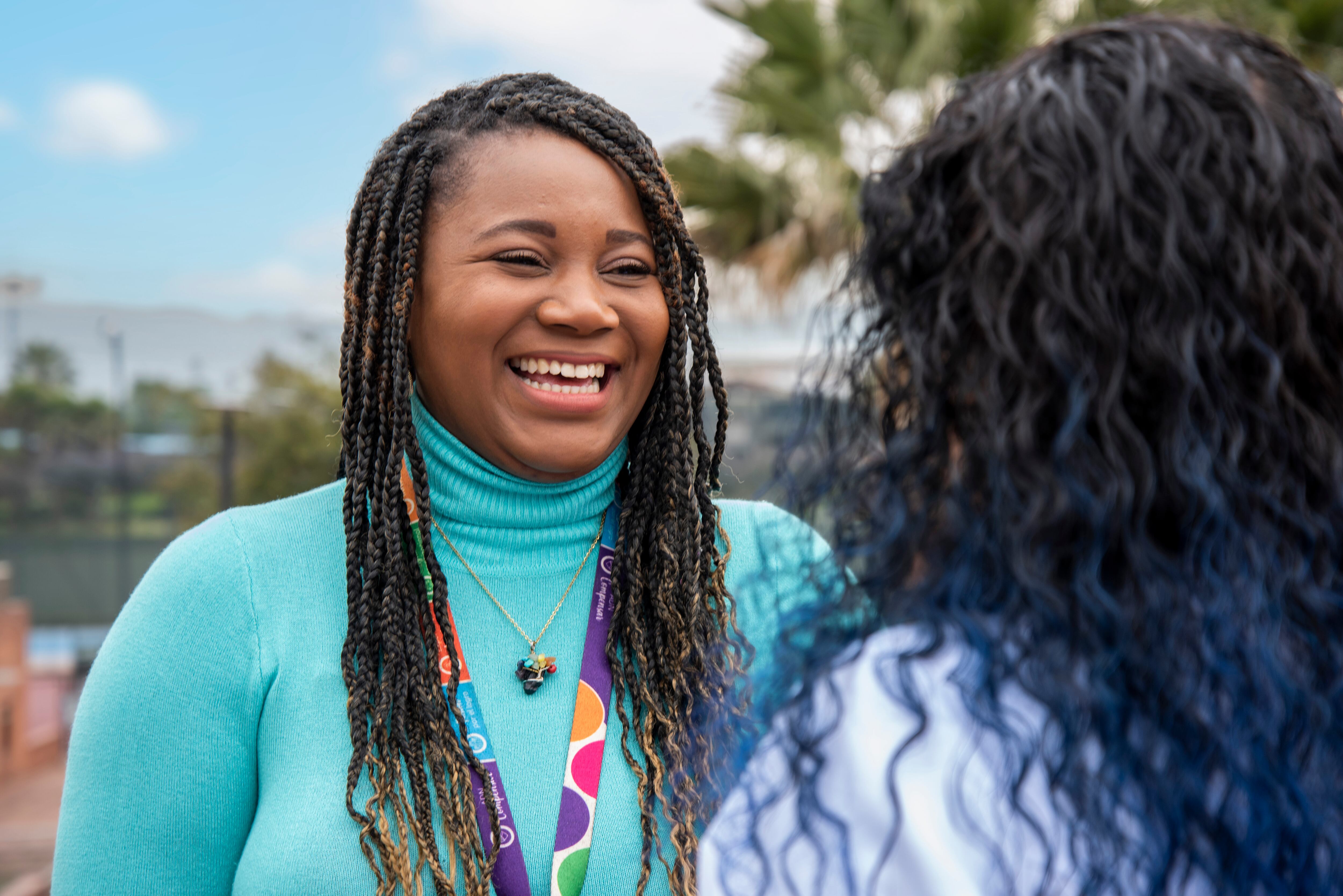 En las Escuelas de Experiencias de Cliente, una de las estrategias de Compensar para fortalecer la cultura de la equidad y la inclusión, han participado más de 36 mil personas. | Foto: cortesía Compensar
