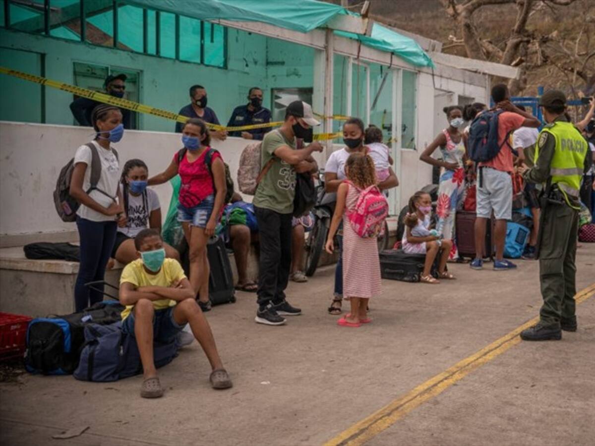 Pacientes con COVID-19 tuvieron que ser trasladados desde Providencia hasta San Andrés