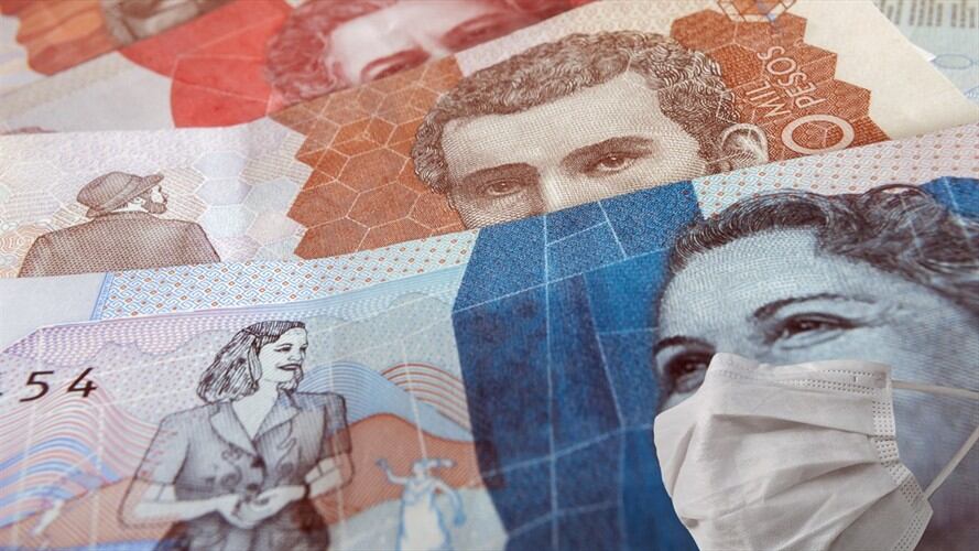 La economía colombiana durante el segundo trimestre del año, es decir de abril a junio, cayó 15,7%. Foto: Getty Images / LAURA OLEJUA