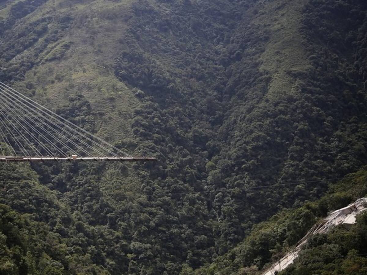 Cuatro equipos de la Fiscalía investigarán colapso del puente Chirajara