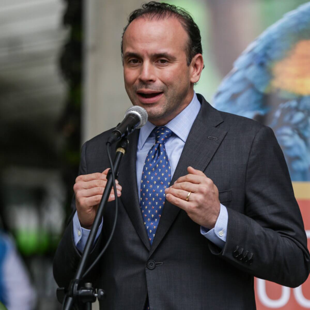 No es conveniente en una democracia minimizar las manifestaciones: Alejando Eder