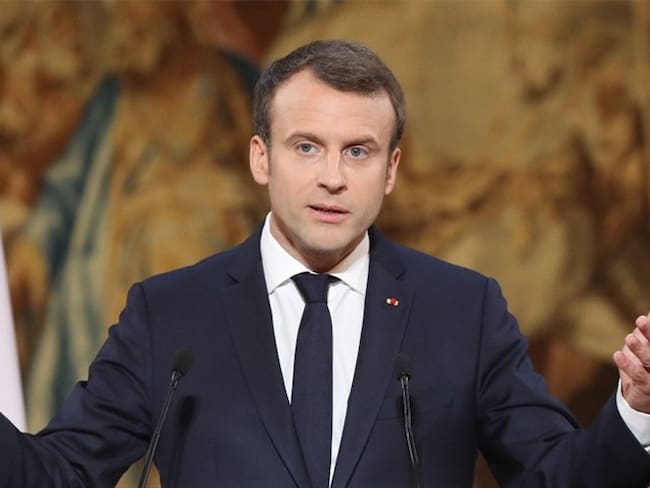 Emmanuel Macron propone ley para combatir las noticias falsas en la red