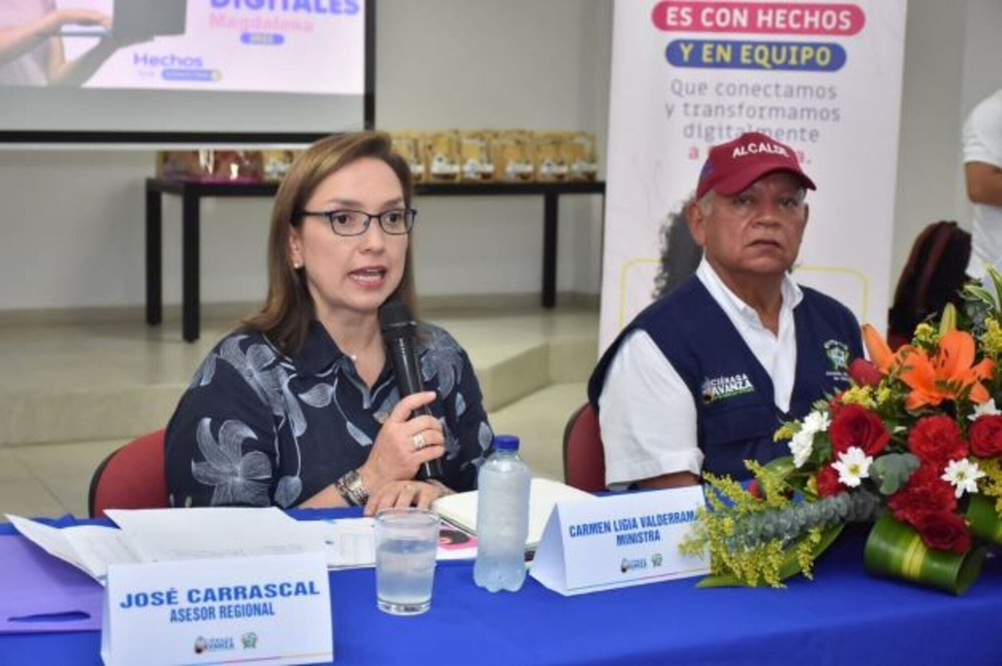 Ministra de las Tics, alcalde de Ciénaga/ Alcaldía de Ciénaga, Magdalena 