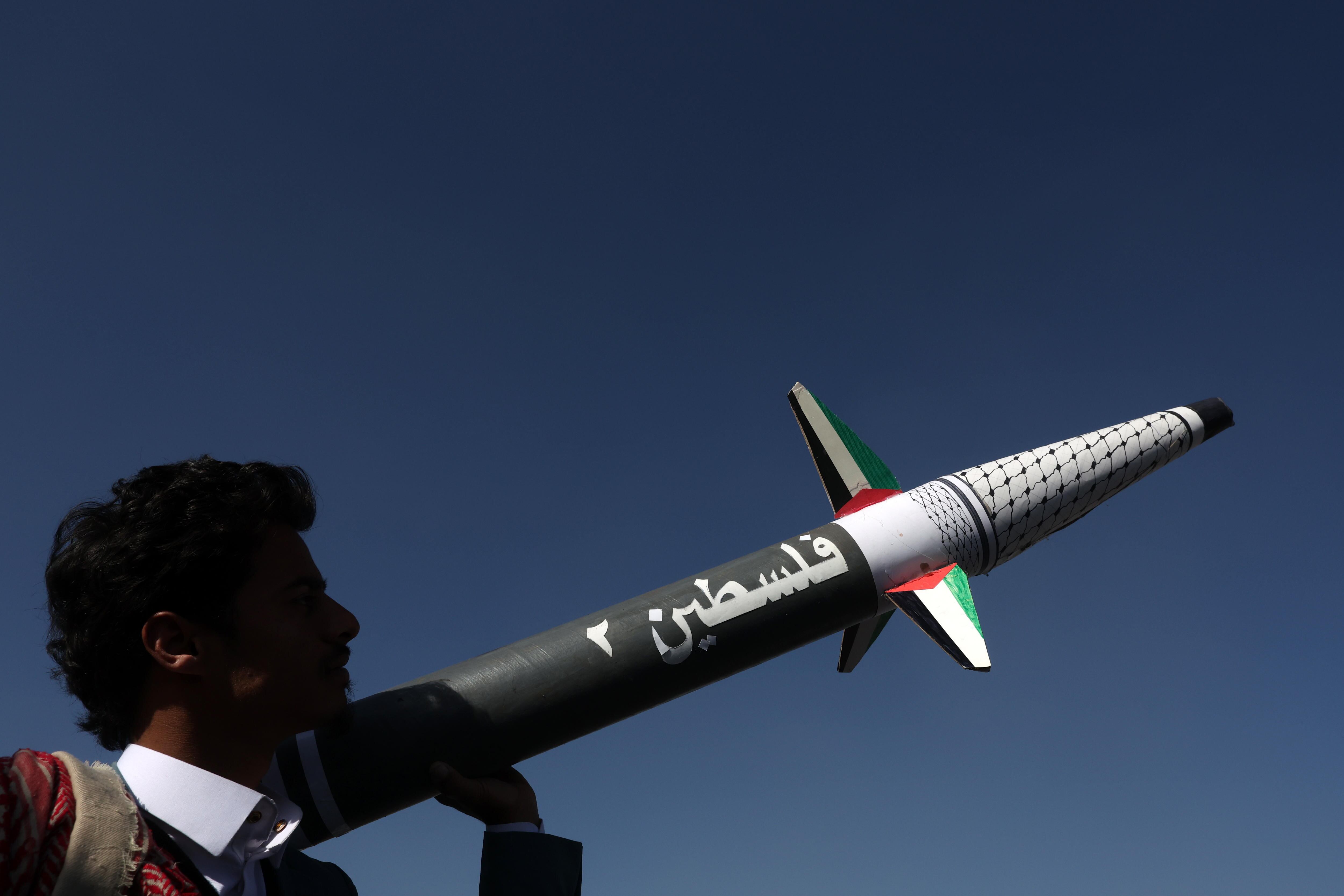 Misil en Yemen, FOTO: EFE/EPA/YAHYA ARHAB