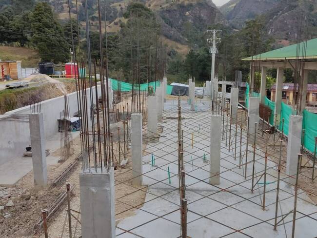El avance más notorio del colegio Divino Niño es el piso de concreto. Foto: Colegio Divino Niño.