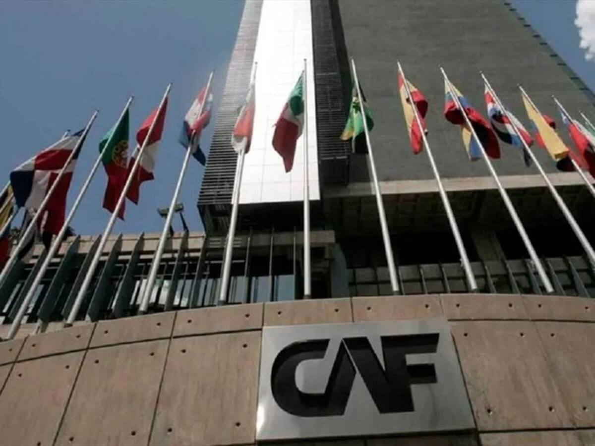 La ofensiva diplomática de Colombia para quedarse con la Presidencia de la CAF