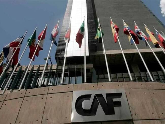 La ofensiva diplomática de Colombia para quedarse con la Presidencia de la CAF