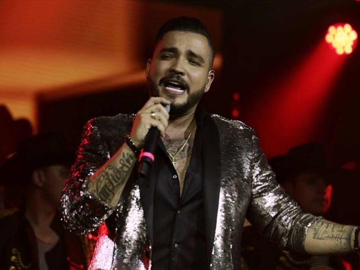 Jessi Uribe estrena canción, ‘De qué nos vale’