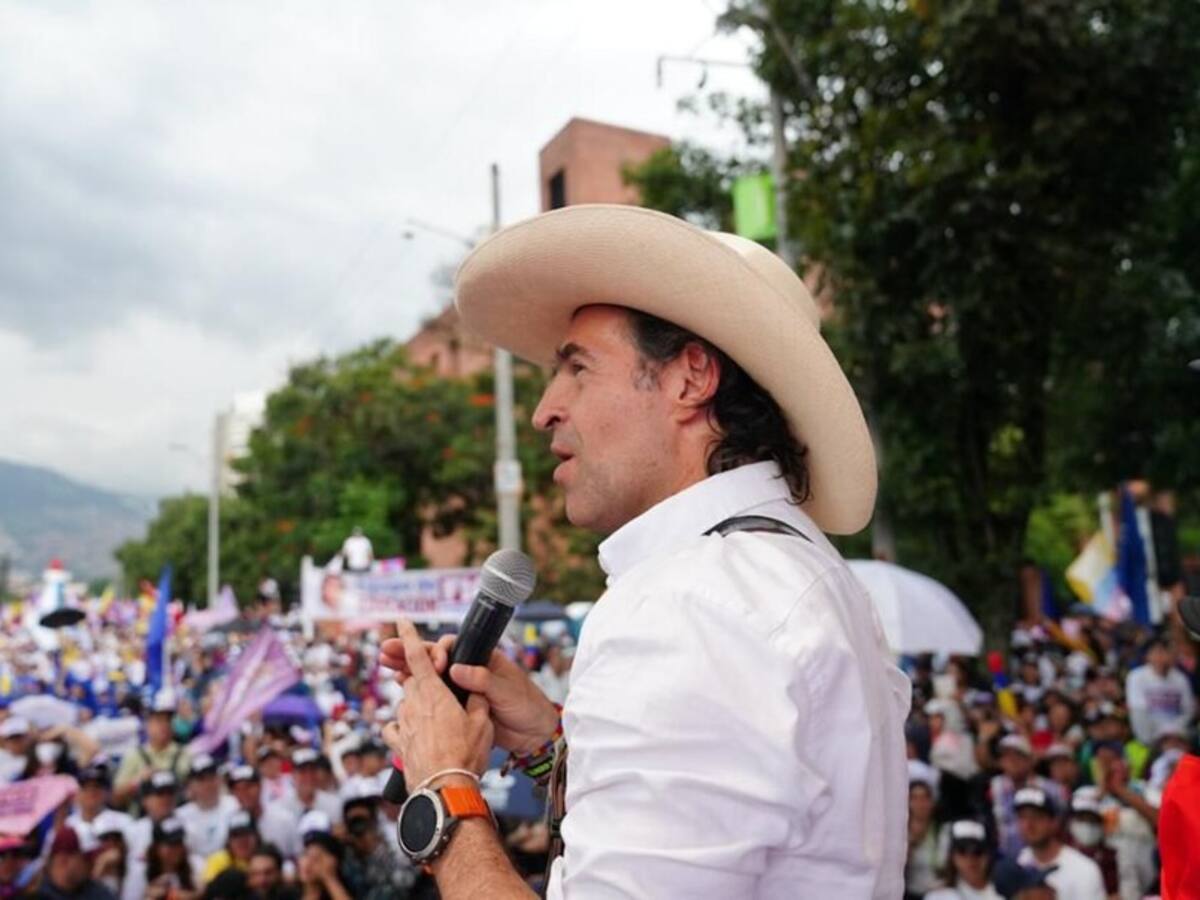 ‘Fico’ Gutiérrez cerró su campaña en Medellín: “deben garantizar la transparencia en las elecciones”