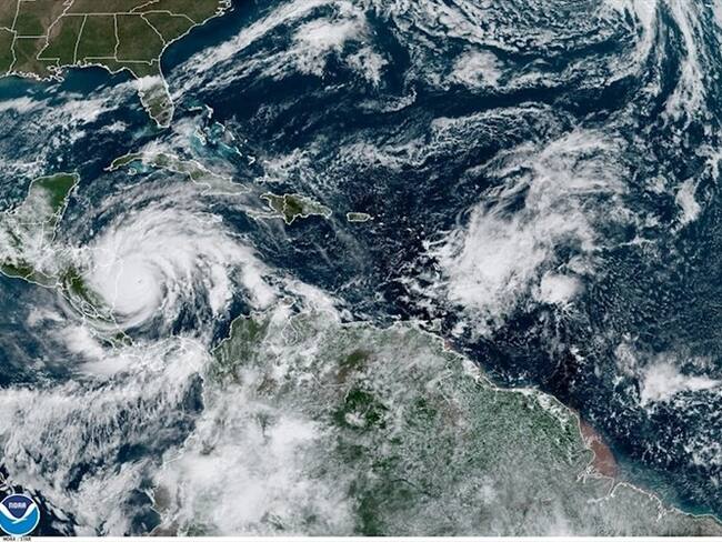 El Ideam surigió la probabilidad de una nueva formación ciclónica en el Caribe colombiano durante los próximos cinco días. Sin embargo, esto fue descartado. Foto: Agencia EFE / NOAA-NHC