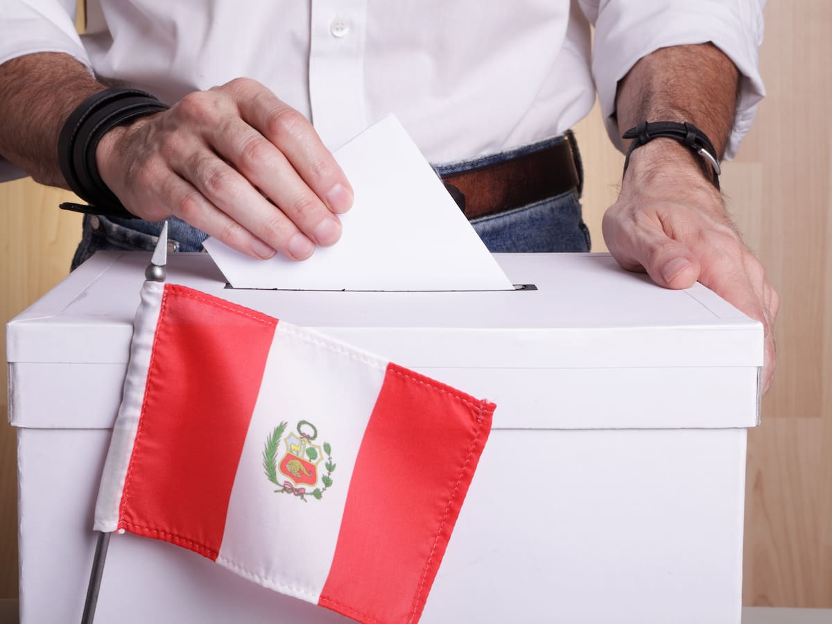 34 partidos solicitaron participar en las elecciones presidenciales en Perú