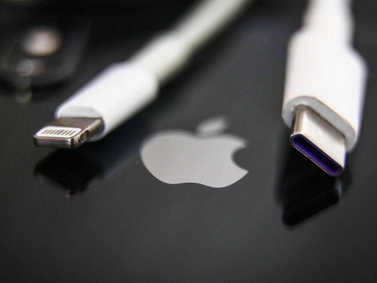 Apple deberá pagar 100.000 dólares por la demanda que presentó usuario por no incluir cargador de iPhone