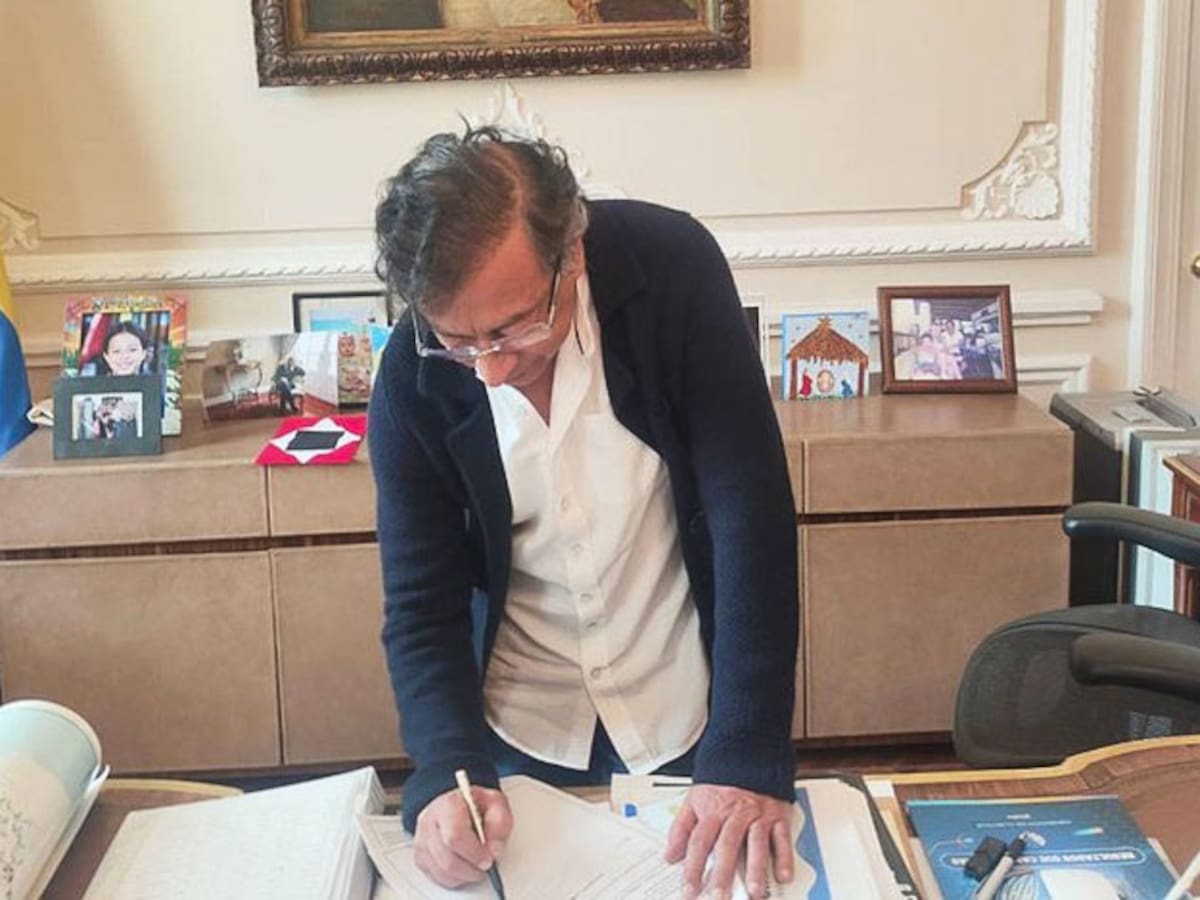 Ocho partidos demandaron por “inconstitucionalidad” el decreto de la consulta popular