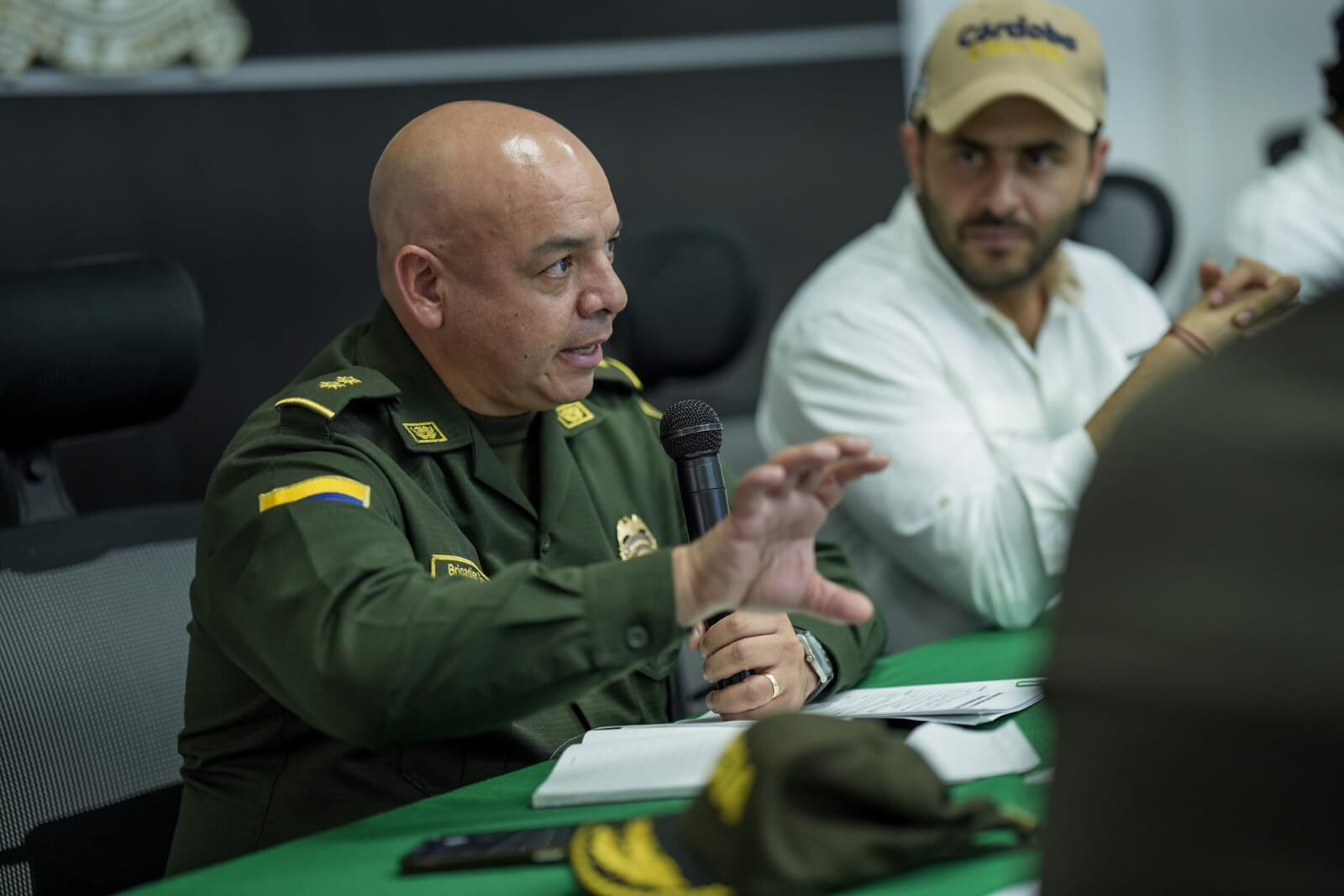 Subdirector de la Policía Nacional, brigadier general Nicolás Zapata, en consejo de seguridad en la ciudad de Montería.