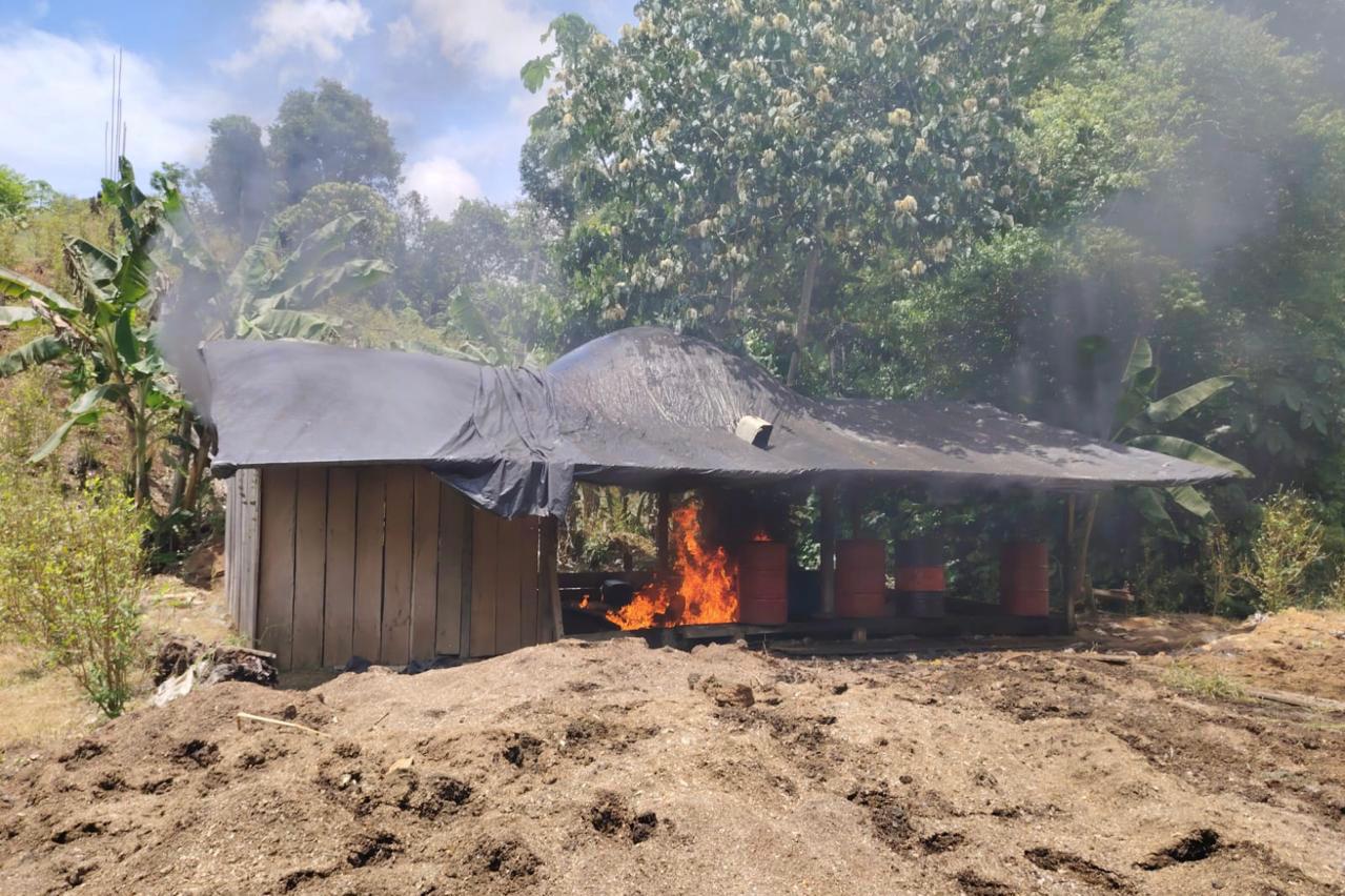 Ejército destruyó trece nuevos laboratorios para procesar coca en Córdoba y Antioquia. Foto: Ejército.