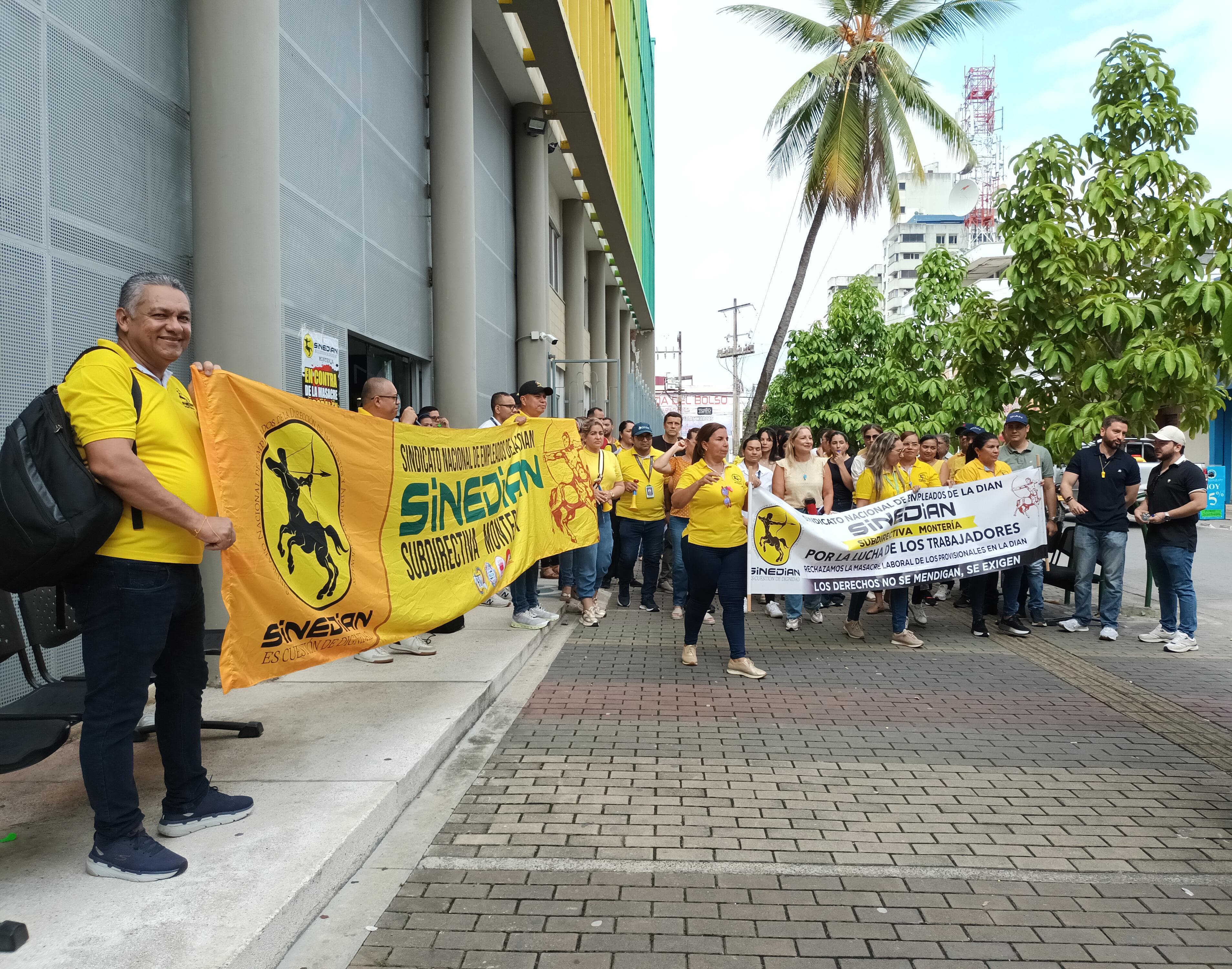 Sindicato de la Dian. Foto: W Radio.