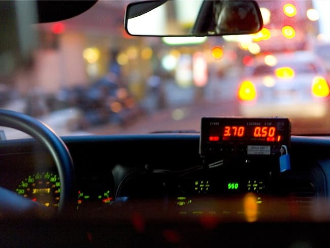 &#039;Relatos Amarillos&#039;, el podcast protagonizado por taxistas y sus historias