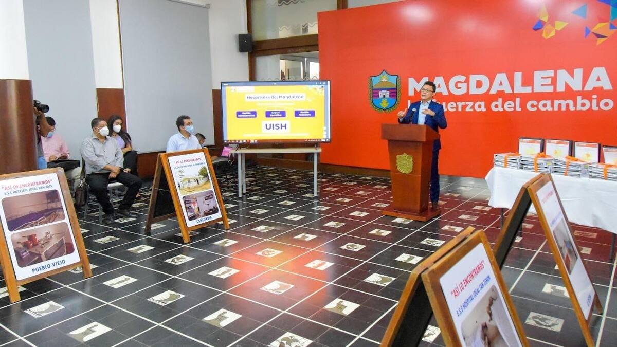 El gobernador de Magdalena, Carlos Caicedo, no apoya el uso de vallas políticas con su imagen