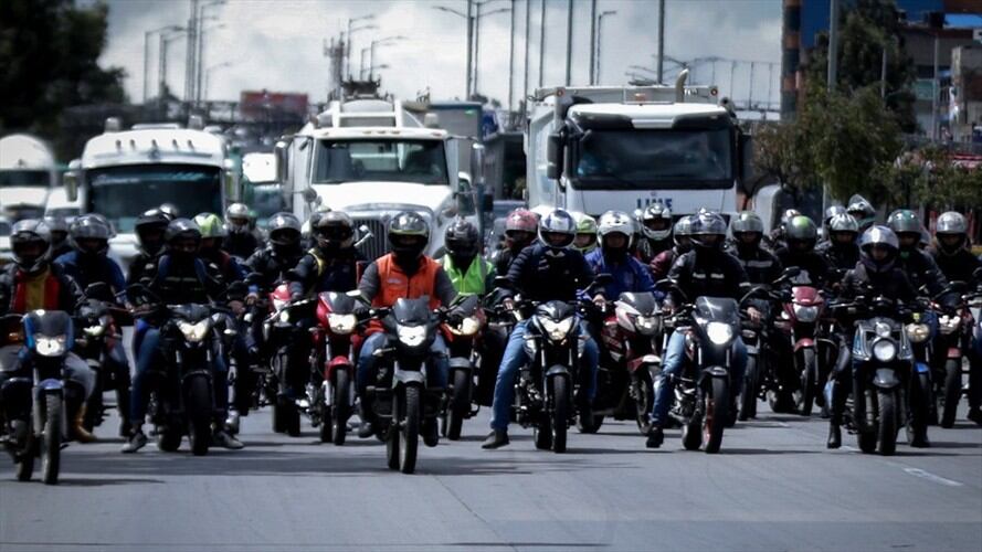 El Gobierno amplía revisión técnico mecánica e incluye nuevas tipologías vehículares. Foto: Colprensa