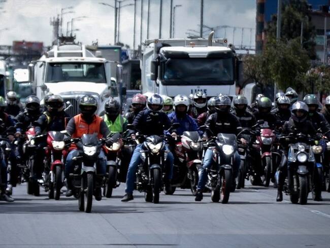 El Gobierno amplía revisión técnico mecánica e incluye nuevas tipologías vehículares. Foto: Colprensa