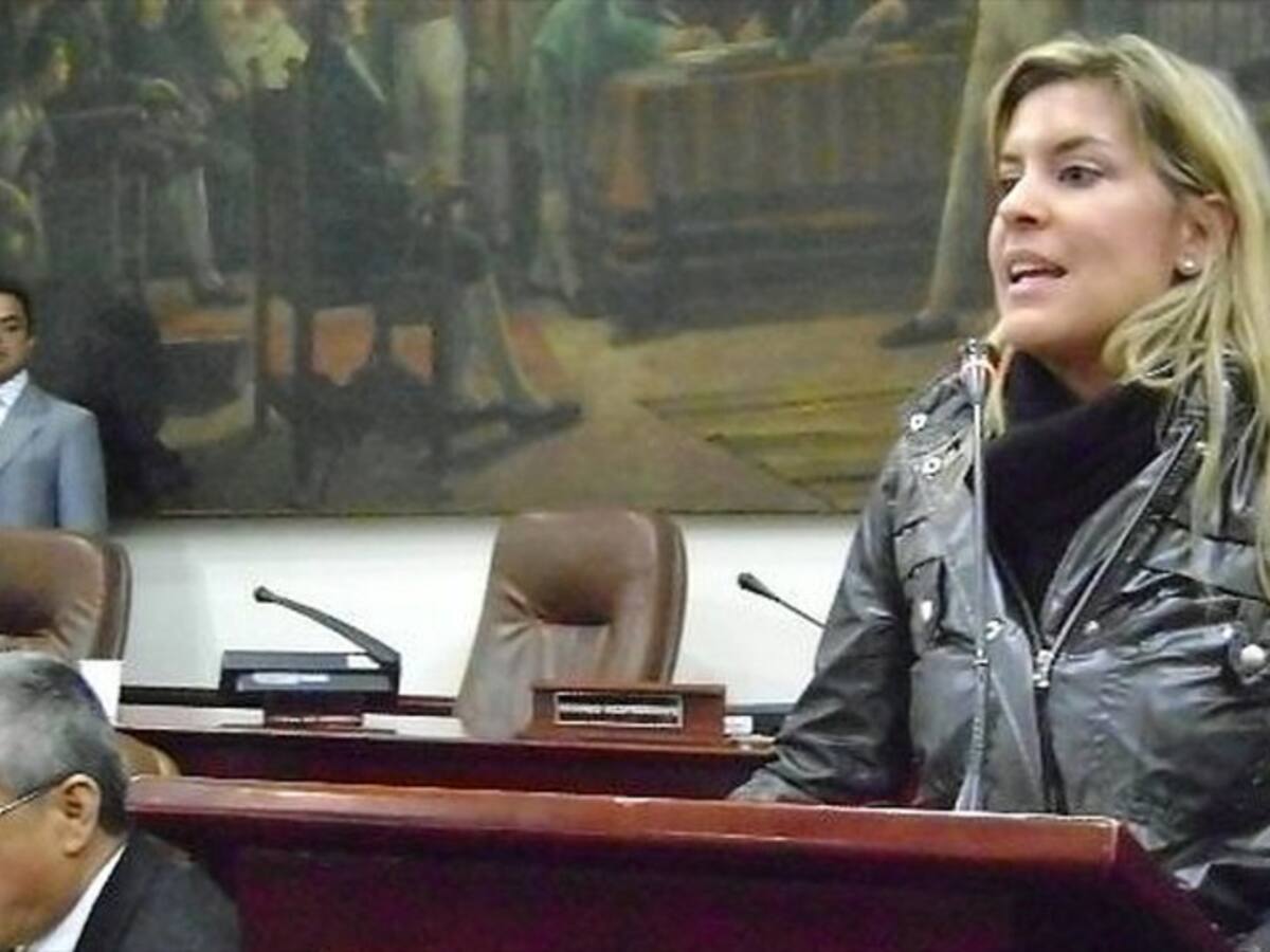 Testigos del “carrusel” de la contratación dicen que Ángela Benedetti sí recibió dineros