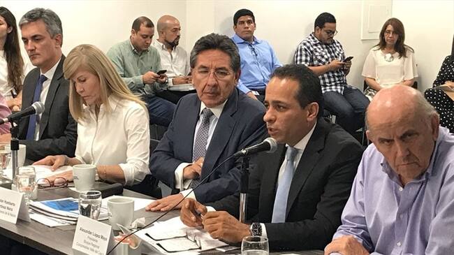 El fiscal Néstor Humberto Martínez se mostró preocupado por los bajos resultados que arrojan las investigaciones de muertes violentas en la capital del Valle. Foto: Erika Rebolledo