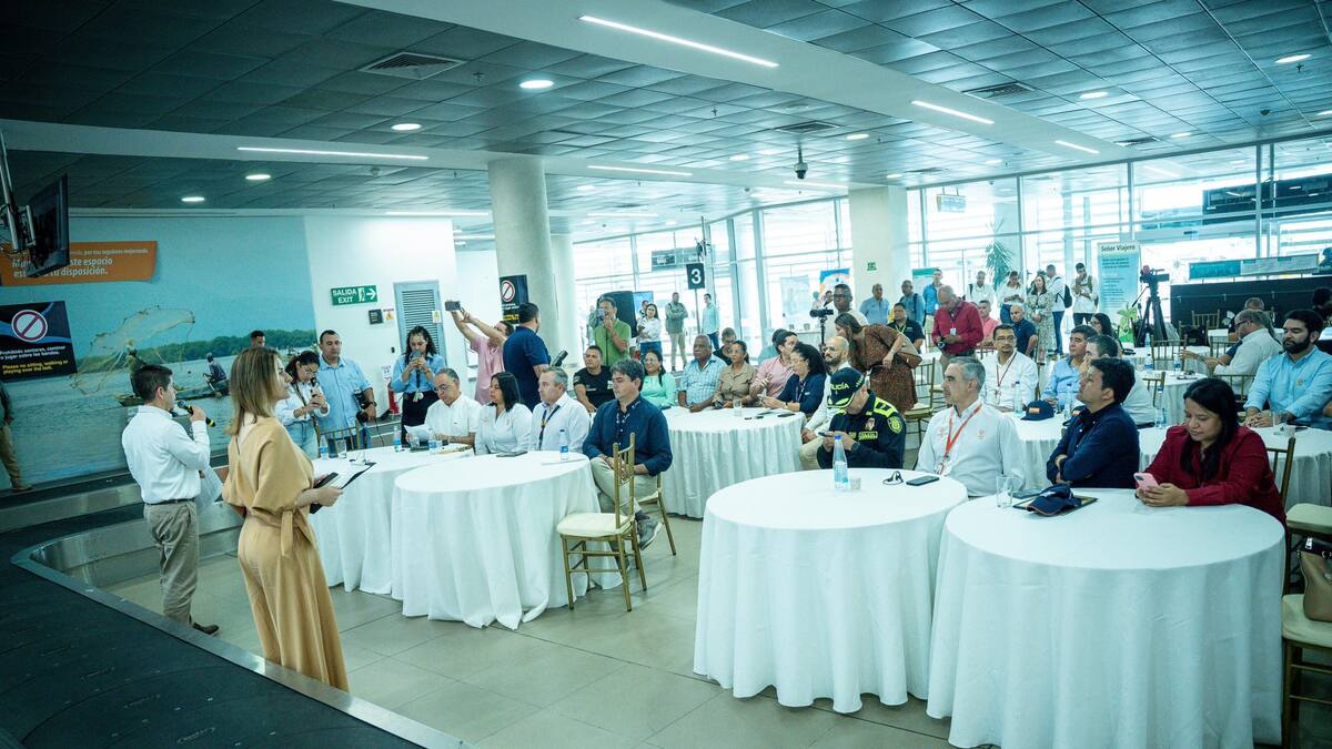 Iniciará ampliación del aeropuerto Simón Bolívar de Santa Marta con una inversión de 76 mil millones