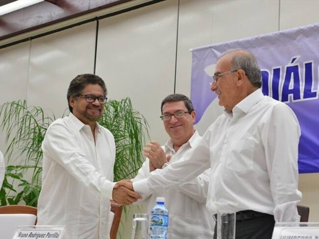 Humberto de la Calle e Iván Márquez. Foto: Colprensa