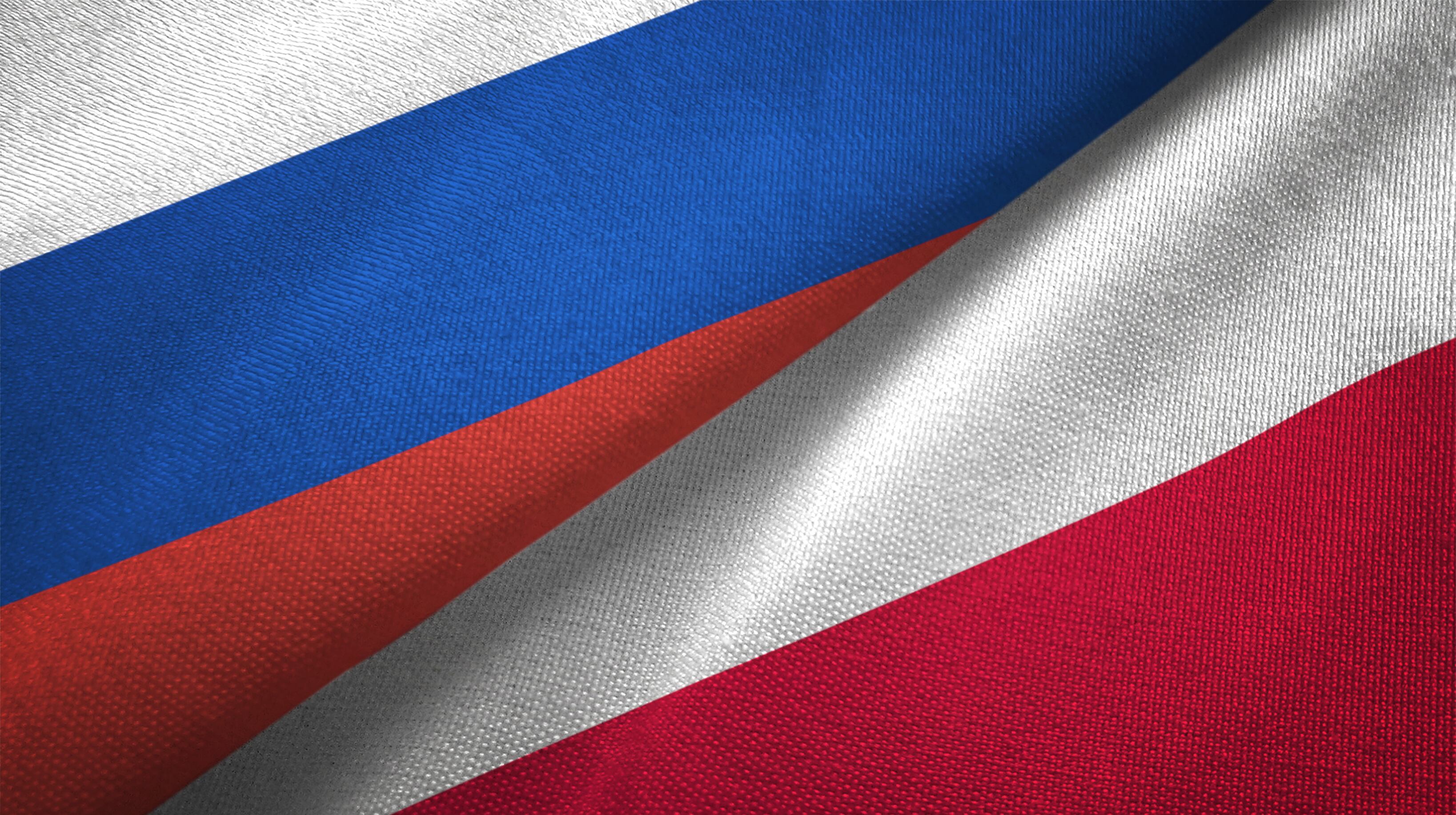 Bandera de Rusia y Polonia. I Foto: Getty Images.