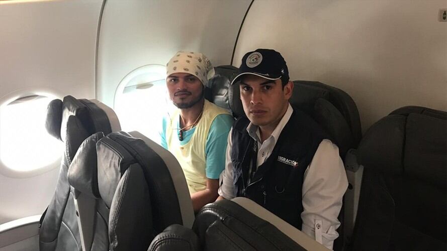 Colombia expulsa a peruano y venezolano que robaban en Bogotá. Foto: Migración Colombia