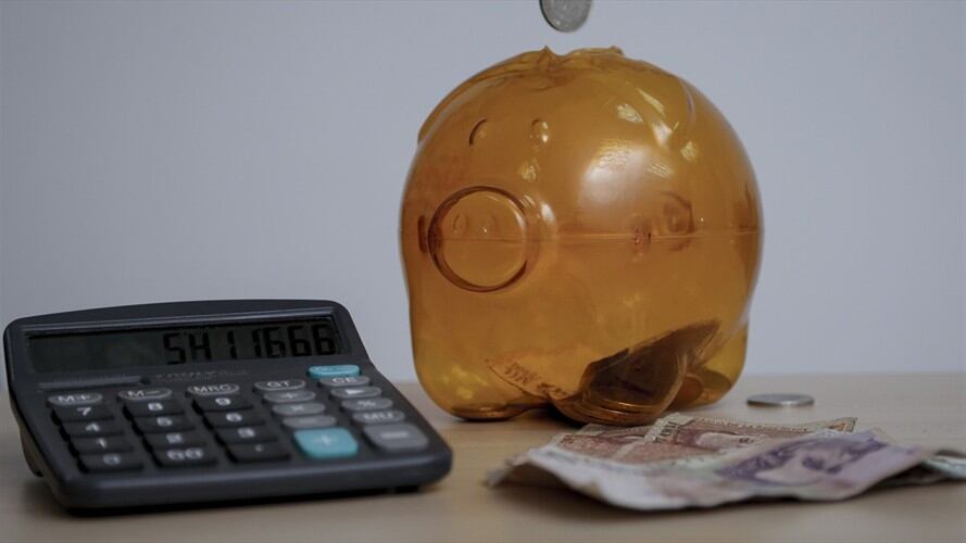 Según el Banco Mundial, dos de cada tres colombianos no sabe manejar su dinero.. Foto: Colprensa