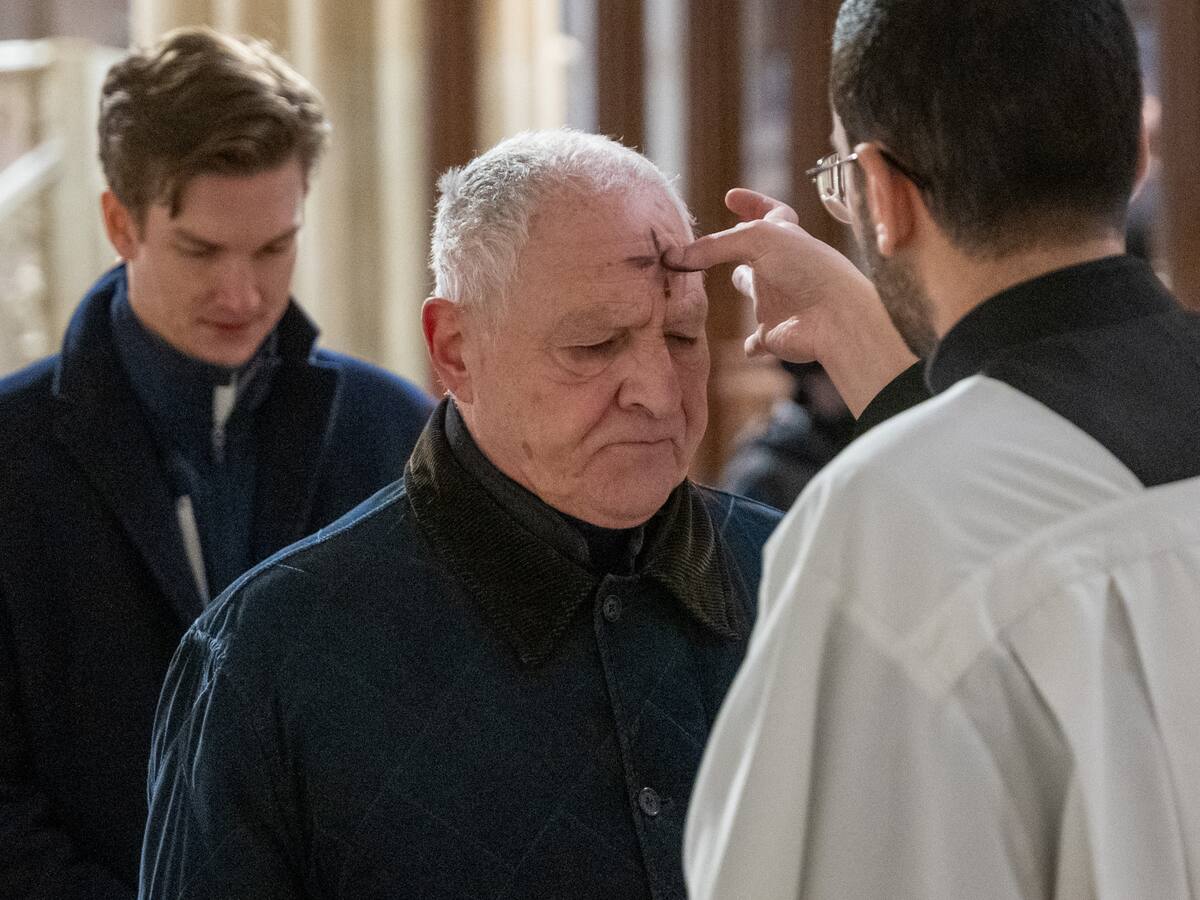 Calendario litúrgico: propósitos cuaresmales y ayuno